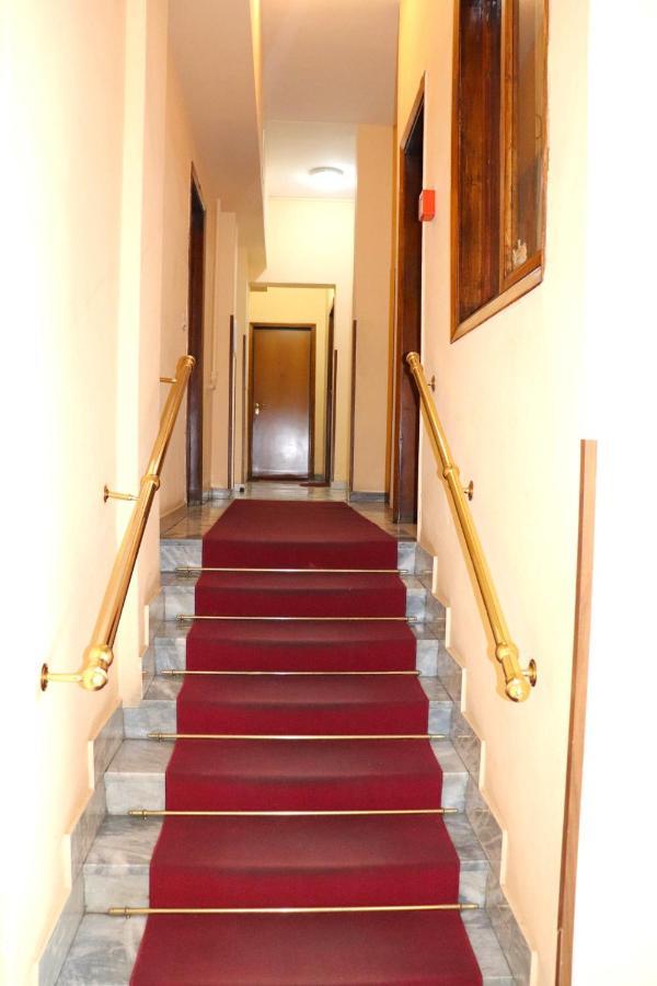 Ferienwohnung * La Casa Di Arti * 25 Min Dal Duomo Mailand Exterior foto